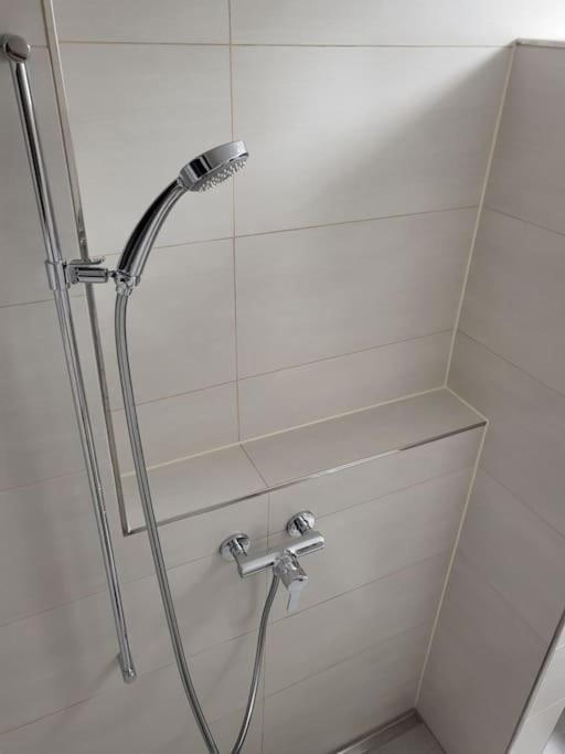 Schoene Einliegerwohnung 200M Vom Wasser Entfernt Stein Am Rhein Exterior foto